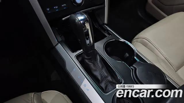 Ford Explorer 2015 — фото 9