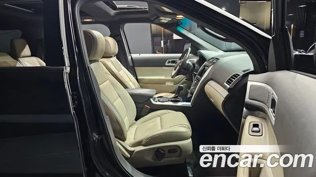 Ford Explorer 2015 — фото 10