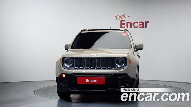 Jeep Renegade 2016 — фото 3