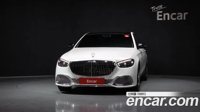 Mercedes-Benz E-Class 2022 — фото 3