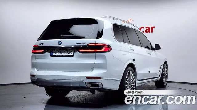 BMW X7 2023 — фото 1