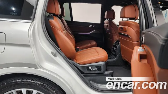 BMW X7 2023 — фото 11