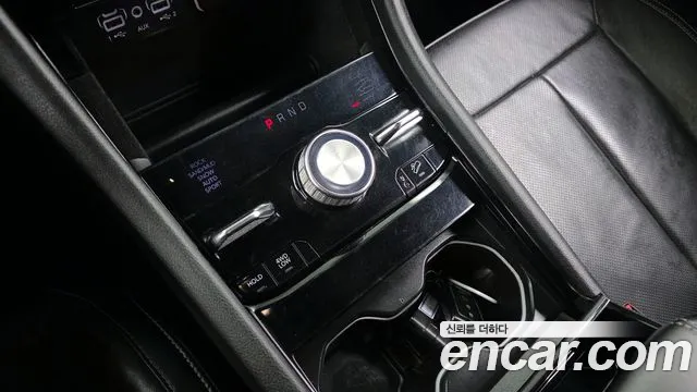 Jeep Cherokee 2021 — фото 9