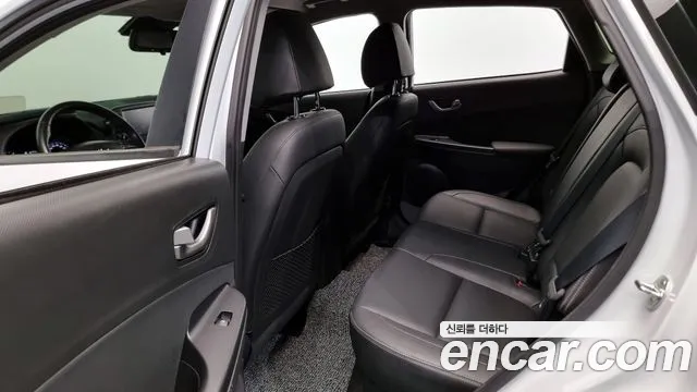 Hyundai Kona 2018 — фото 12
