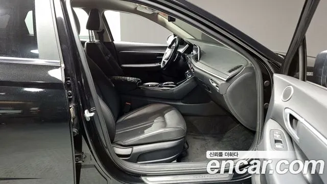 Hyundai Sonata 2020 — фото 10