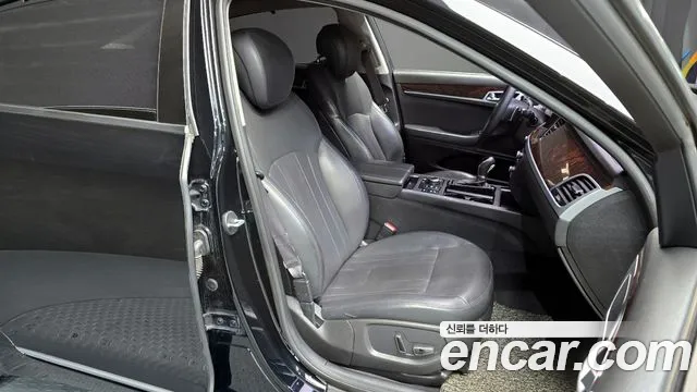 Hyundai Genesis 2014 — фото 12
