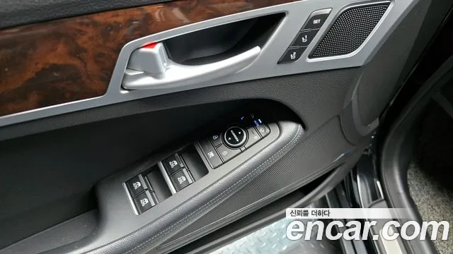Hyundai Genesis 2014 — фото 14