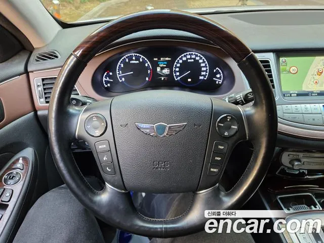 Hyundai Genesis 2013 — фото 12