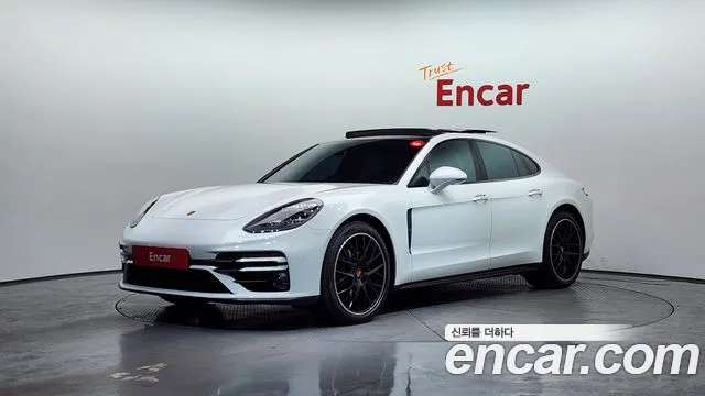 Porsche Panamera 2021 — фото 1