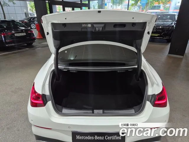 Mercedes-Benz CLA-Class 2025 — фото 16