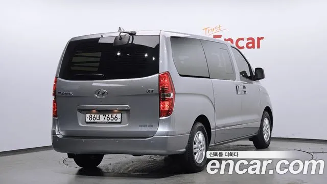 Hyundai Starex 2017 — фото 2