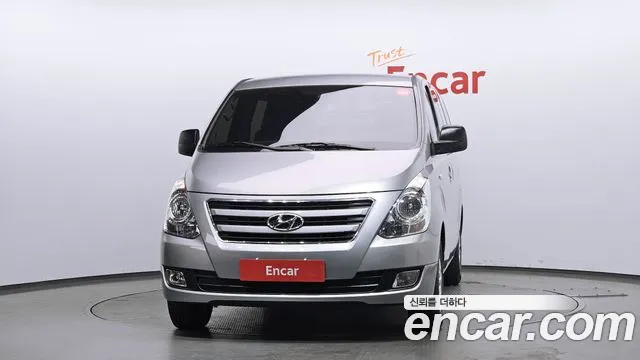 Hyundai Starex 2017 — фото 3