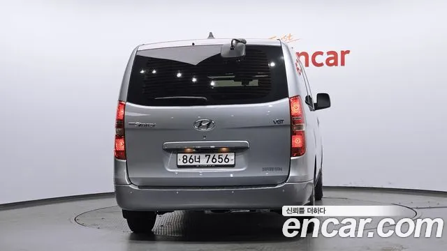 Hyundai Starex 2017 — фото 4