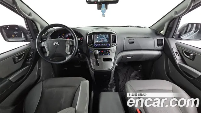 Hyundai Starex 2017 — фото 7