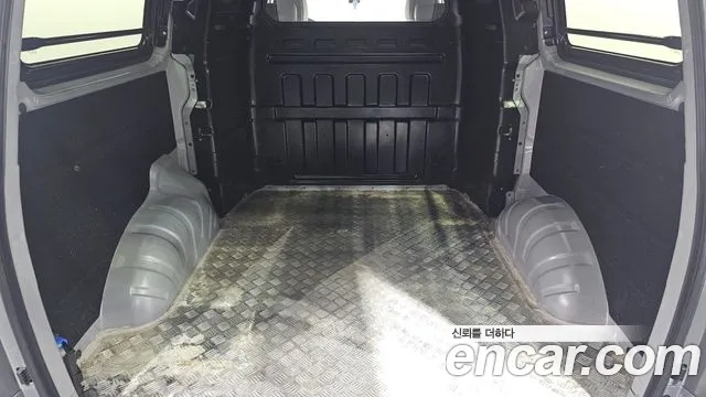Hyundai Starex 2017 — фото 19