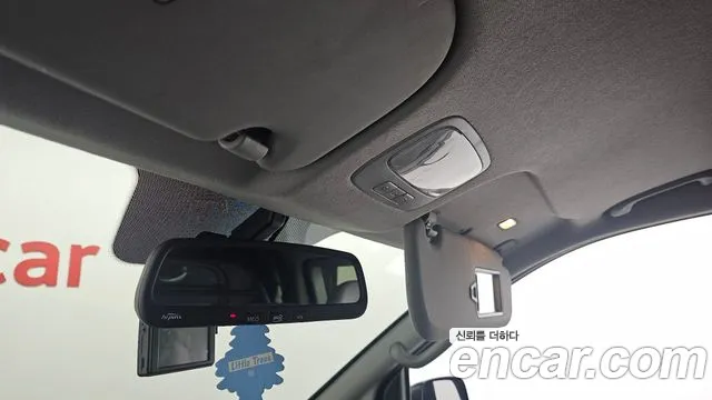 Hyundai Starex 2017 — фото 20