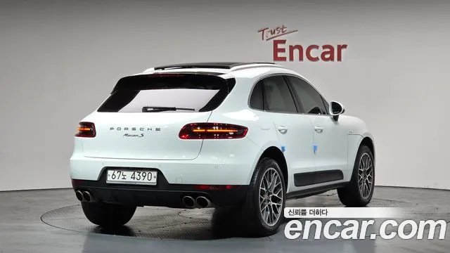 Porsche Macan 2016 — фото 2