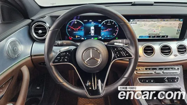 Mercedes-Benz E-Class 2021 — фото 13