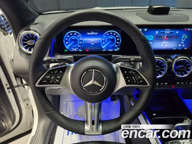 Mercedes-Benz EQB 2026 — фото 17