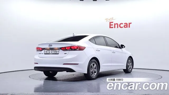 Hyundai AVANTE 2017 — фото 2