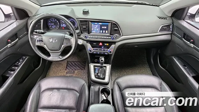 Hyundai AVANTE 2017 — фото 7