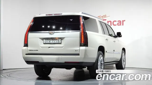 Cadillac Escalade 2015 — фото 2