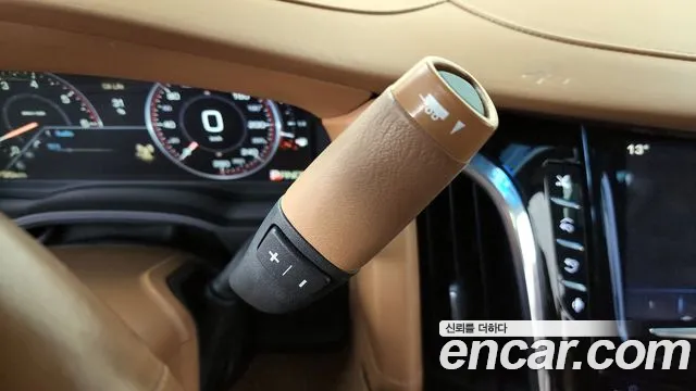 Cadillac Escalade 2015 — фото 9