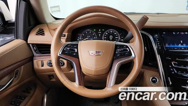 Cadillac Escalade 2015 — фото 13
