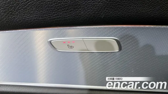 Mercedes-Benz E-Class 2020 — фото 17