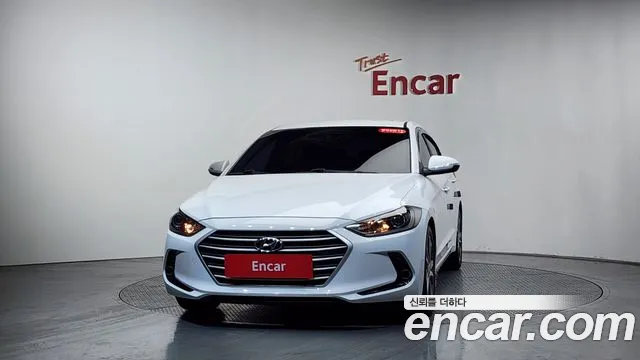 Hyundai AVANTE 2018 — фото 2