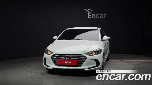 Hyundai AVANTE 2017 — фото 3