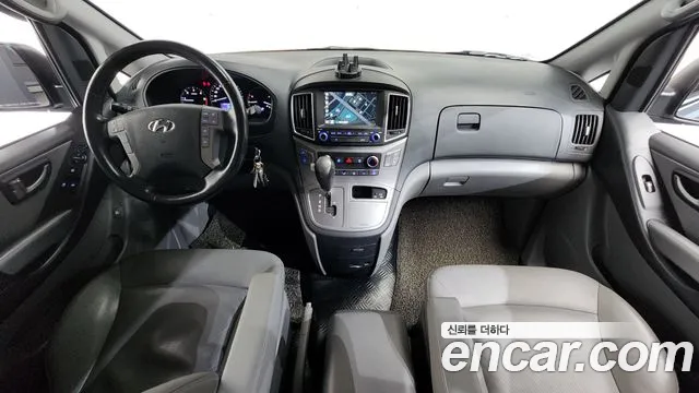 Hyundai Starex 2019 — фото 7