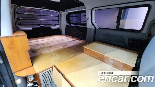 Hyundai Starex 2019 — фото 19