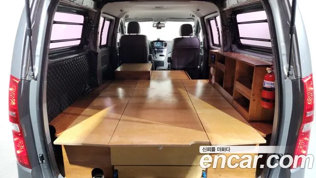Hyundai Starex 2019 — фото 20