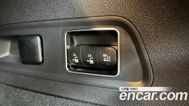Mercedes-Benz GLS-Class 2025 — фото 18