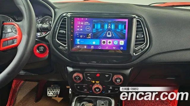 Jeep Compass 2019 — фото 14