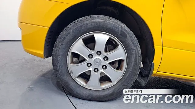 Hyundai Starex 2015 — фото 5