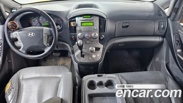 Hyundai Starex 2015 — фото 7