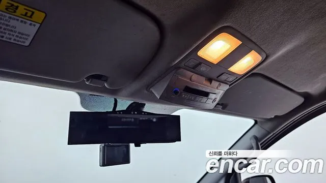 Hyundai Starex 2015 — фото 16