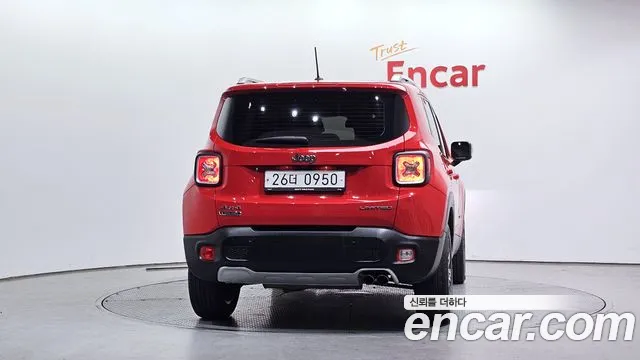 Jeep Renegade 2015 — фото 4