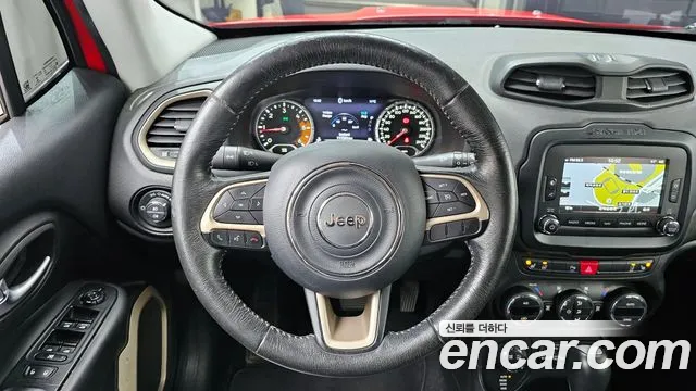 Jeep Renegade 2015 — фото 14