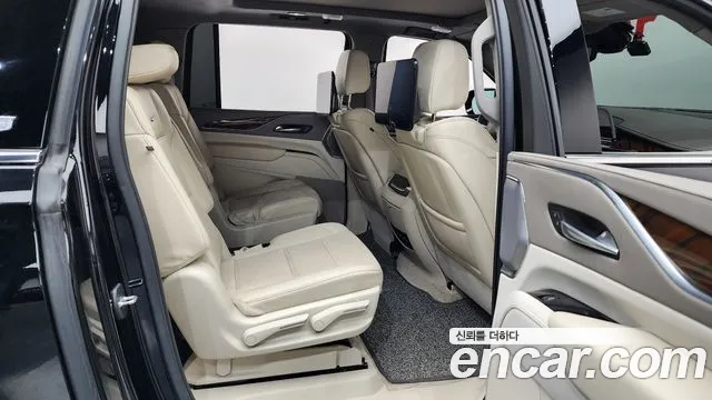 Cadillac Escalade 2022 — фото 12