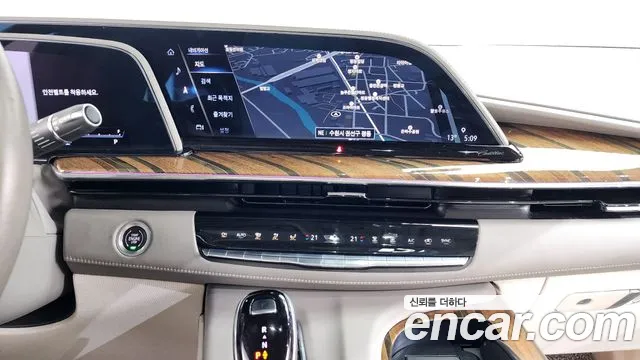 Cadillac Escalade 2022 — фото 14