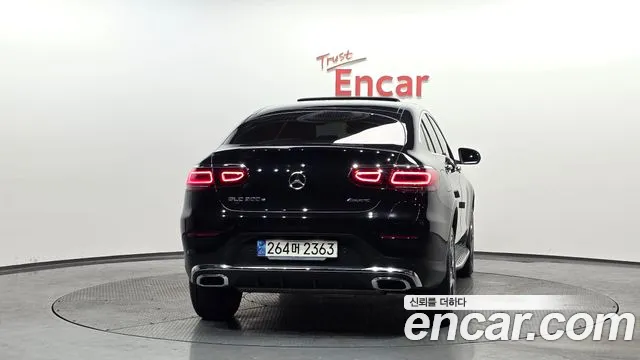 Mercedes-Benz GLC-Class 2023 — фото 3