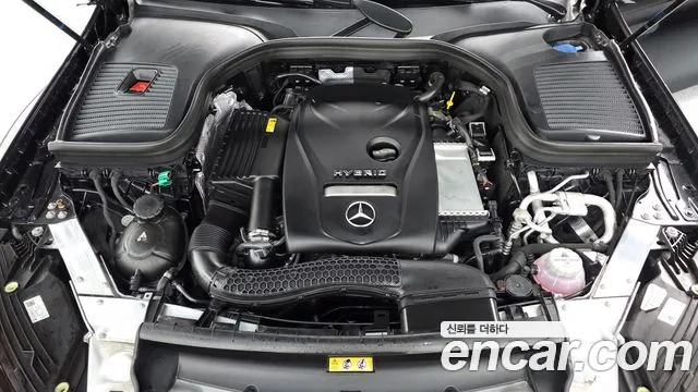 Mercedes-Benz GLC-Class 2023 — фото 5