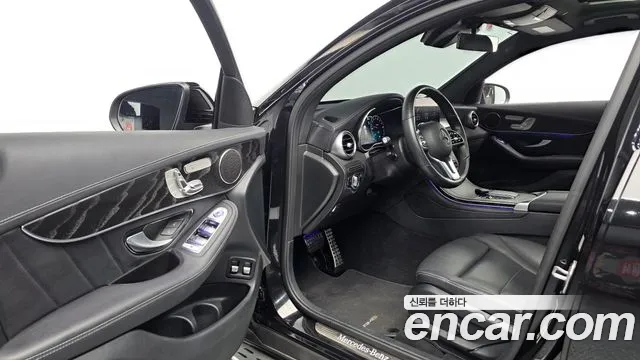 Mercedes-Benz GLC-Class 2023 — фото 10