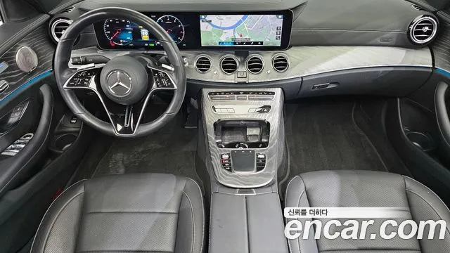 Mercedes-Benz E-Class 2022 — фото 7