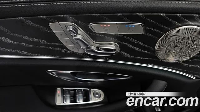 Mercedes-Benz E-Class 2022 — фото 14