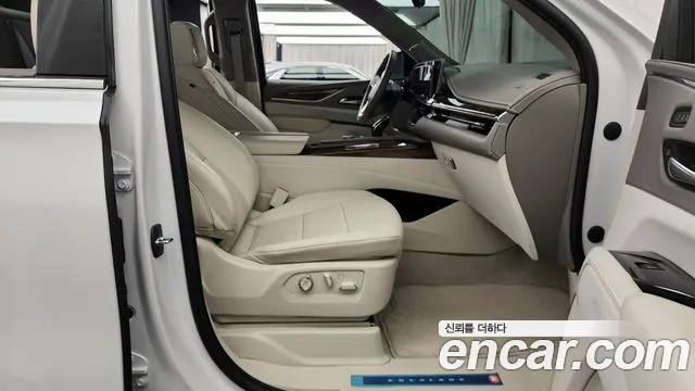 Cadillac Escalade 2023 — фото 11
