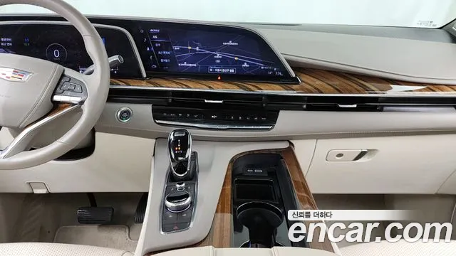 Cadillac Escalade 2023 — фото 14